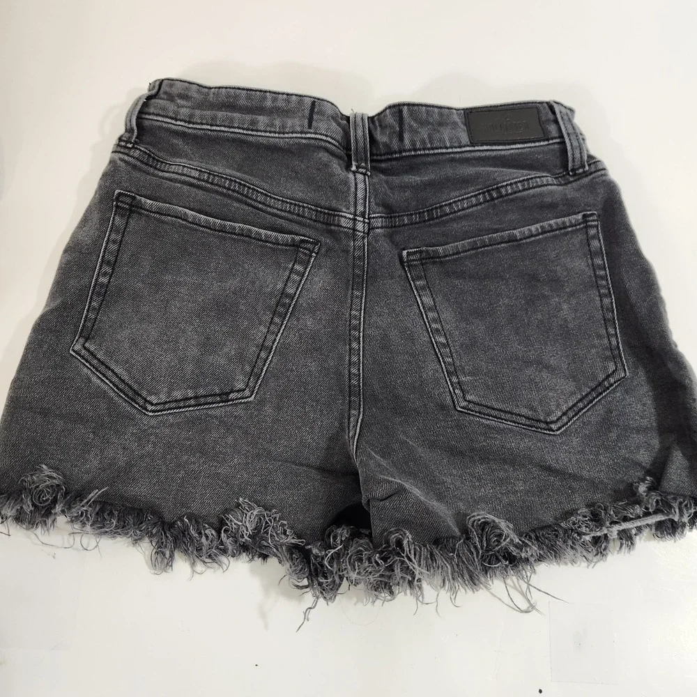 Hollister Mom Shorts Womens Sz 5 W27 Black Denim Ultra High Rise Frayed Cutoff